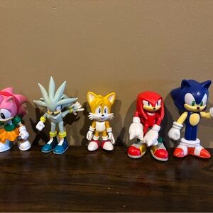 Sonic Character Figure Set - Blue, Red, Yellow, Silver, Pink